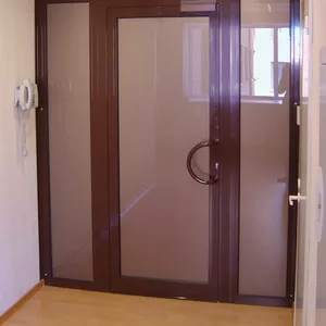 Алюминиевые двери в Сочи