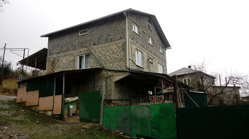Продам 3 этажный дом в г. Сочи район Ст. Мацеста
